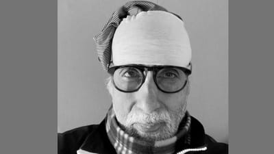 અમિતાભ બચ્ચન હૈદરાબાદમાં શૂટિંગ દરમિયાન ઈજાગ્રસ્ત થયા છે. આ બાબતે તેમણે પોતાના બ્લોગ પર આ માહિતી આપી હતી. અમિતાભ હાલ મુંબઈમાં પોતાના ઘરે આરામ કરી રહ્યા છે. તેઓ પ્રભાસની ફિલ્મ "પ્રોજેક્ટ K"નું શૂટિંગ કરી રહ્યા હતા. એક એક્શન સીન દરમિયાન તેમને પાંસળીઓમાં ઇજા થઈ છે.  