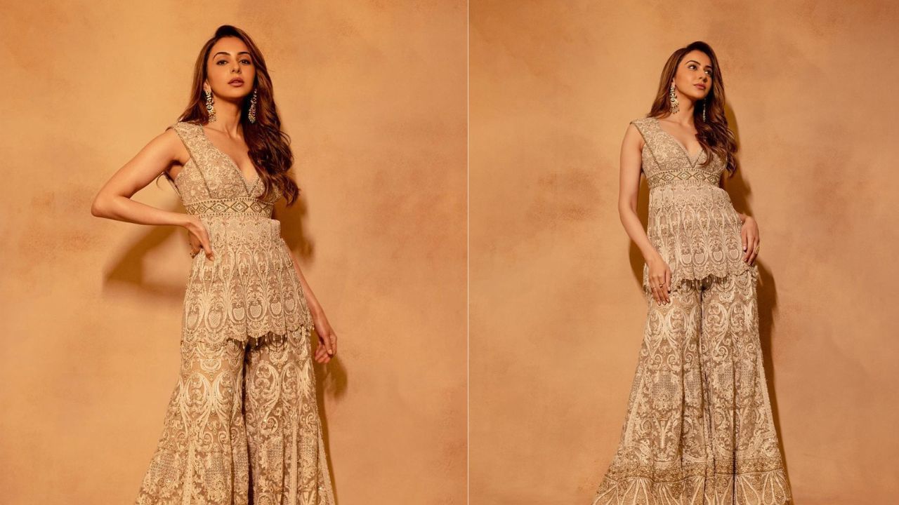 ગયા વર્ષે રકુલે પોતાની ઘણી ફિલ્મોથી લોકોના દિલમાં પોતાનું સ્થાન બનાવ્યું હતું. OTT પર રિલીઝ થયેલી તેની છેલ્લી ફિલ્મ છત્રીવાલી લોકોને ખૂબ પસંદ આવી હતી. આ પહેલા ડોક્ટર જીને પણ ઘણો પ્રેમ મળ્યો હતો.