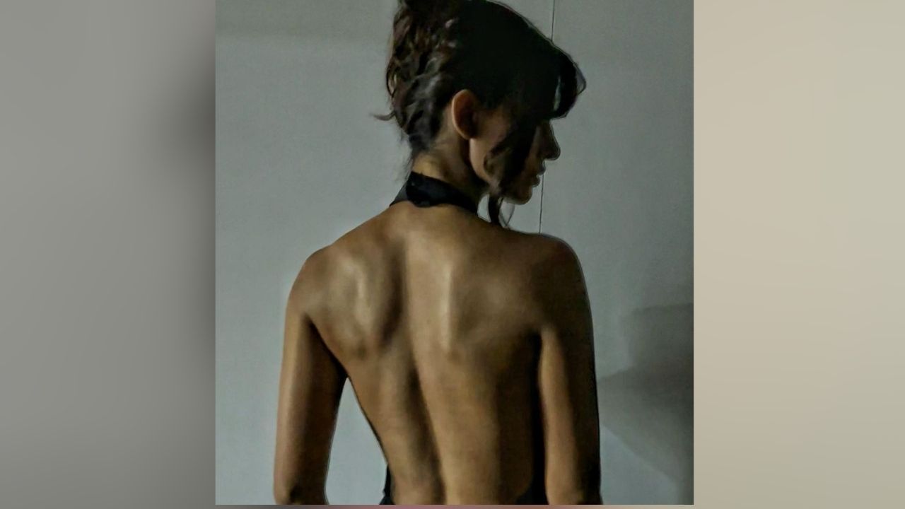 એક્ટ્રેસના આ ફોટો ફેન્સને સૌથી વધુ પસંદ આવી રહ્યો છે. એક્ટ્રેસના ફોટો પર ફેન્સ ઘણો પ્રેમ વરસાવી રહ્યા છે. (Credit - Disha Patani Instagram)