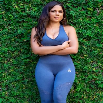 ચેન્નાઈ સુપર કિંગ્સ સિઝનમાં પોતાની શરુઆત હારથી કરીને ચર્ચામાં રહી હતી, પરંતુ બીજી મેચમાં ચેન્નાઈએ જીત મેળવી હતી. ચેન્નાઈના બોલિંગ કોચ ડ્વેન બ્રાવોની ગર્લ ફ્રેન્ડ જોસના ગોંજાલ્વિસ સોશિયલ મીડિયા પર પોતાની ખૂબસૂરત તસ્વીરોથી અને તેના ઝનૂન થી ચર્ચામાં રહે છે.