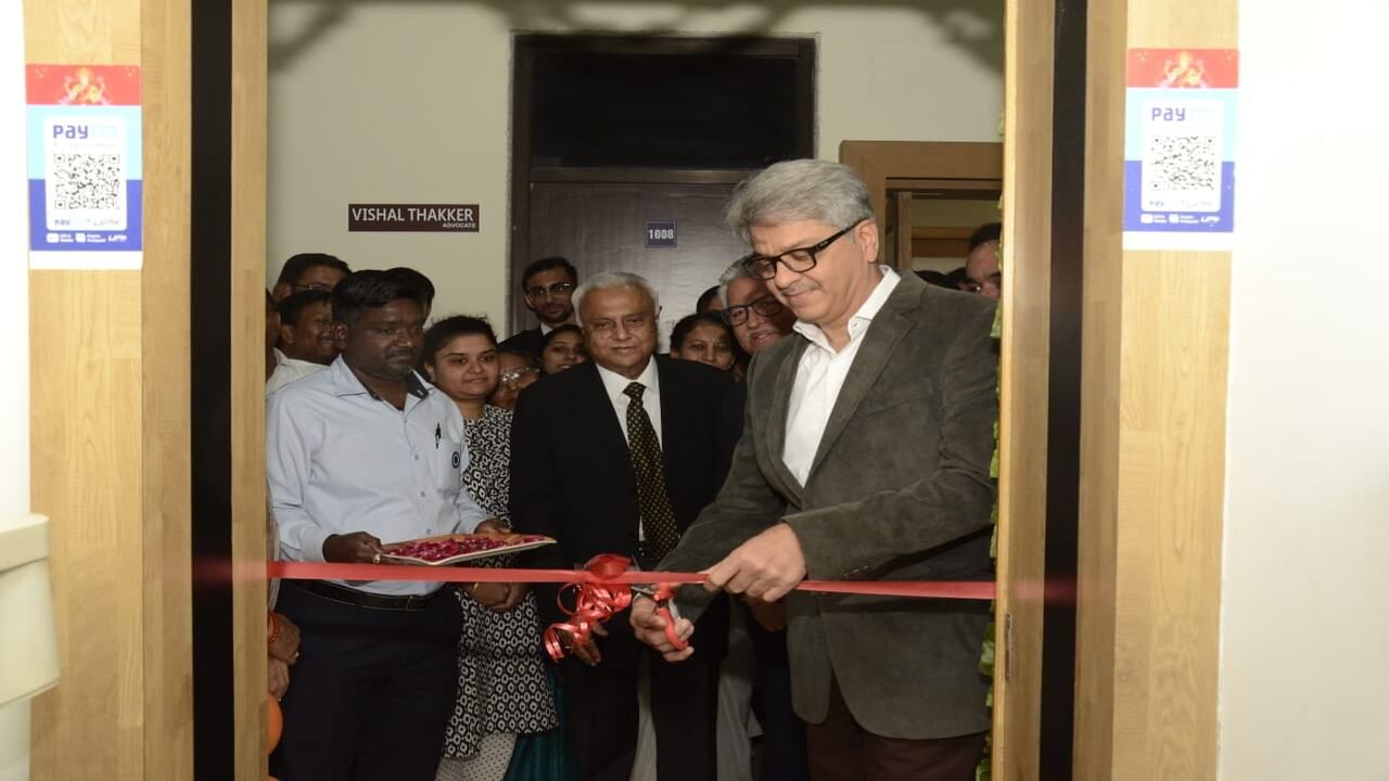 જેનું ઉદ્ઘાટન હાઇકોર્ટના એક્ટિંગ ચીફ જસ્ટિસ એ.જે.દેસાઈ અને સિનિયર એડવોકેટ સુધીર  નાણાવટી દ્વારા કરવામાં આવ્યું  હતું. 