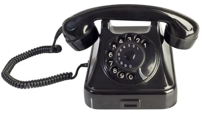 આજના મોબાઇલ યુગના જમાનામાં ટેલિફોનનો ઉપયોગ ખુબ ઓછો થઇ ગયો છે, મોબાઈલના આગમનના કારણે ઘરો અને ઓફિસમાંથી લેન્ડલાઇન ટેલિફોન ગાયબ થઈ ગયા છે. દર વર્ષે 25મી એપ્રિલને રાષ્ટ્રીય ટેલિફોન દિવસ તરીકે ઉજવવામાં આવે છે.