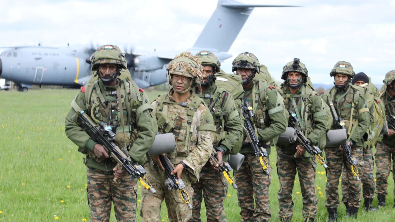 ભારત-બ્રિટિશ સૈનિકોએ છેલ્લે 2021માં સંયુક્ત સૈન્ય અભ્યાસ હાથ ધર્યો હતો. ઑક્ટોબર 2021 માં, બ્રિટિશ આર્મીના સૈનિકો ભારતના ઉત્તરાખંડમાં ચૌબટિયા પહોંચ્યા.