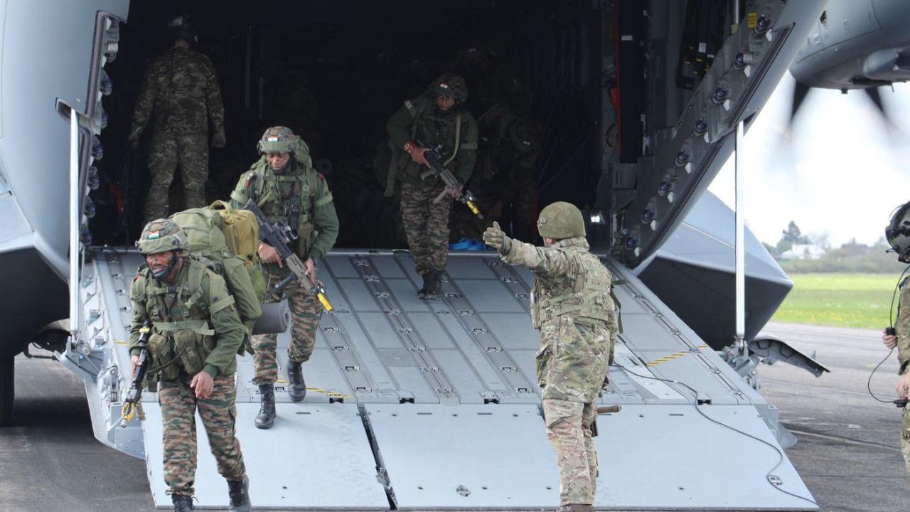 કવાયત દરમિયાન, સૈનિકો વિવિધ સિમ્યુલેટેડ પરિસ્થિતિઓમાં તેમની કુશળતાનું પરીક્ષણ કરશે, વિવિધ મિશન ચલાવશે અને એકબીજાને યુદ્ધની તકનીકો શીખવશે.