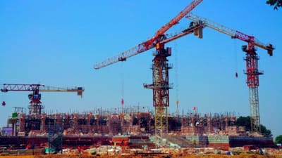 શ્રીરામ જન્મભૂમિ તીર્થ ક્ષેત્ર ટ્રસ્ટના સ્થાયી ગર્ભગૃહમાં રામલલ્લાની પ્રાણ પ્રતિષ્ઠા કરવા માટેની તારીખની જાહેરાત થઈ ગઈ છે. 22 જાન્યુઆરી, 2024ના રોજ રામ મંદિરમાં રામલલ્લાની પ્રાણ પ્રતિષ્ઠા થશે. ઉત્તર પ્રદેશ સરકારના નાણા અને સંસદીય બાબતોના પ્રધાન સુરેશ ખન્નાએ ટ્વિટ કરીને આ વાતની જાણકારી આપી હતી.