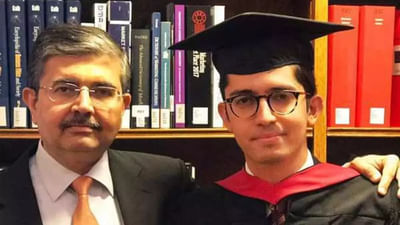 કોટક મહિન્દ્રા બેંકના સીઈઓ ઉદય કોટકના ઘરે ટૂંક સમયમાં લગ્ન પ્રસંગ આવી રહ્યો છે. ઉદય કોટકના પુત્ર અને કોટક 811ના કો-હેડ જય કોટકની સગાઈના સમાચારને સમર્થન મળ્યું છે.