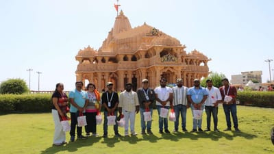 મંદિરની ભવ્યતા, દિવ્યતા અને વ્યવસ્થાનો ઉત્તમ અનુભવ કરી તમામ મહેમાનો મંત્રમુગ્ધ થયા હતાં.