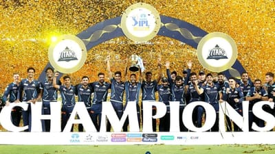 ગુજરાત ટાઈટન્સની ટીમે IPL 2023માં ફાઈનલમાં પહોંચી સતત બીજી સિઝનમાં ફાઇનલમાં પ્રવેશ કર્યો છે. આજે ચેન્નાઈ સામે ફાઈનલ મેચ રમવા મેદાનમાં ઉતરતાની સાથે જ ગુજરાતની ટીમ IPLમાં નવો કીર્તિમાન પણ રચી શકે છે. જો ગુજરાત ચેન્નાઈને હરાવી ચેમ્પિયન બનશે તો સતત બે સિઝન જીતનાર ત્રીજી ટીમ બની જશે. 
