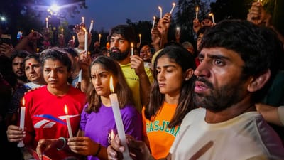 Wrestlers Protest: બ્રિજભૂષણ શરણસિંહની ધરપકડ માટે કુશ્તીબાજોએ આપી 'ડેડલાઈન', કેન્ડલ માર્ચ પણ કાઢી
