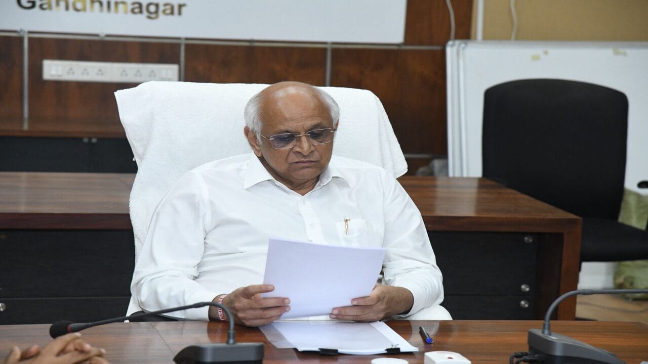 Monsoon 2023: કચ્છ, જામનગર, જૂનાગઢ, નવસારી જિલ્લામાં તંત્રની મદદ માટે મોકલાઈ NDRF ની ટીમ, જુઓ Video Monsoon 2023: કચ્છ, જામનગર, જૂનાગઢ, નવસારી જિલ્લામાં તંત્રની મદદ માટે મોકલાઈ NDRF ની ટીમ, જુઓ Video