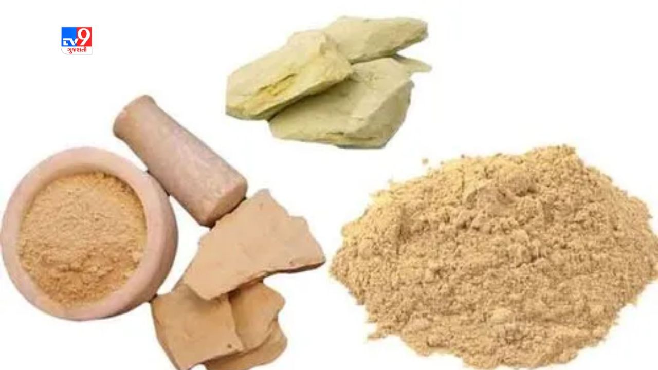 જે લોકોની ત્વચા ખૂબ જ સંવેદનશીલ હોય તેમણે મુલતાની માટીનો ઉપયોગ ઓછો કરવો જોઈએ. જો મુલતાની માટીનો વધુ પડતો ઉપયોગ કરવામાં આવે તો ચહેરા પર નીરસતા અને ફોલ્લીઓ થઈ શકે છે.