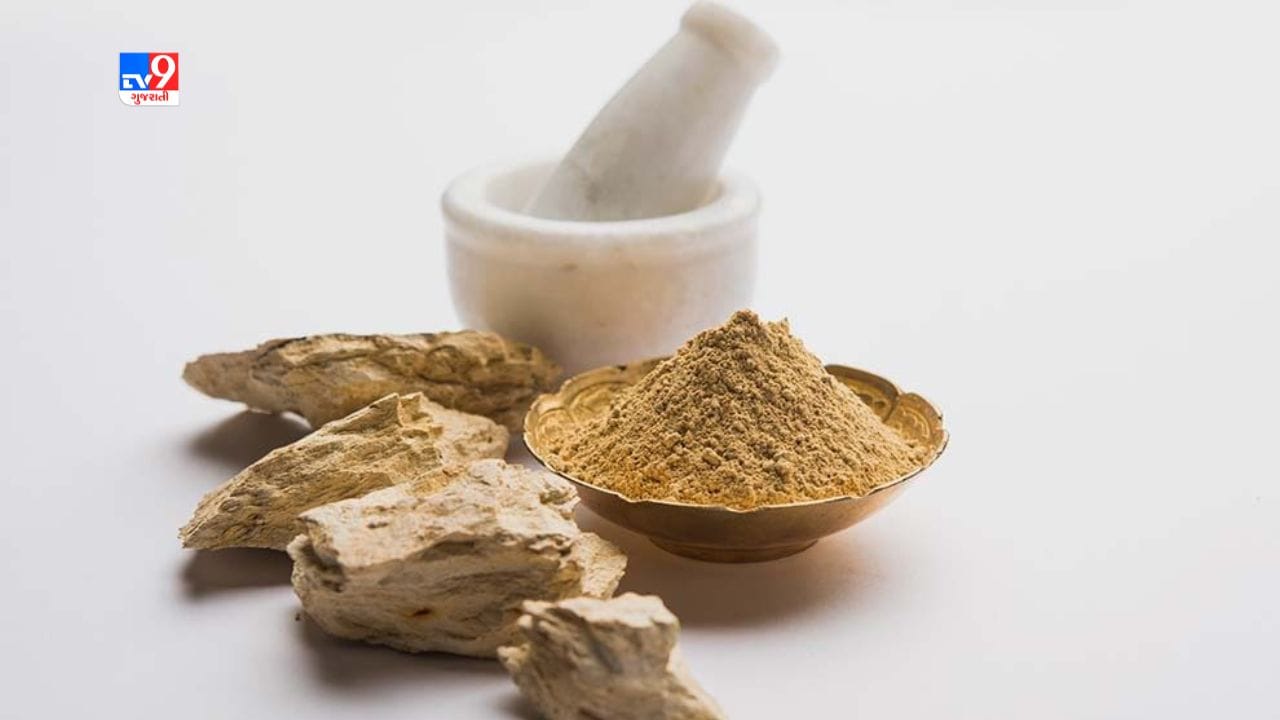 જે લોકોને વારંવાર શરદી કે ઉધરસની ફરિયાદ રહેતી હોય તો તે લોકોને મુલતાની માટીનો ઉપયોગ ટાળવો જોઈએ. મુલતાની માટીની તાસિર ઠંડી હોવાના કારણે શરદી અને ઉધરસની સમસ્યા વધી શકે છે.