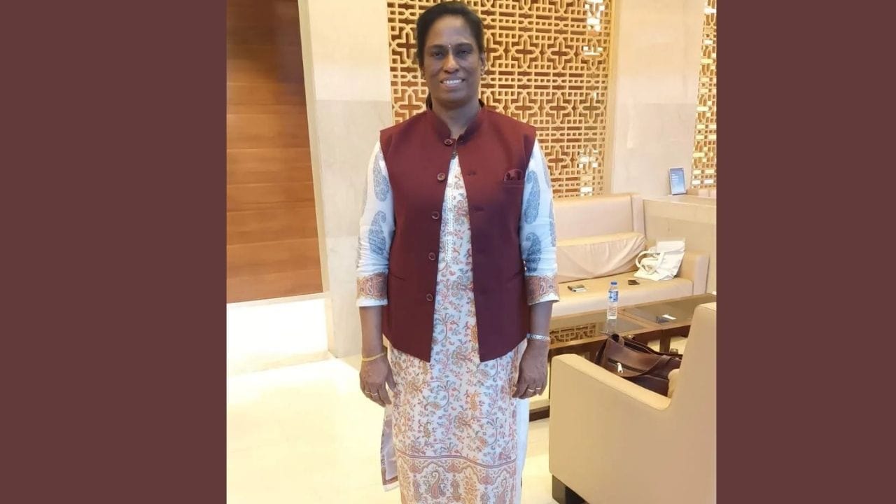 રમતના ક્ષેત્રે ભારતને ગૌરવ અપાવનાર પીટી ઉષા એ ફરી એક ઈતિહાસ રચ્યો છે. ભારતની દિગ્ગજ મહિલા રનર પીટી ઉષા ભારતીય ઓલંપિક સંઘની પહેલી મહિલા અધ્યક્ષ તરીકે બિનહરીફ ચૂંટાઈ આવી છે.