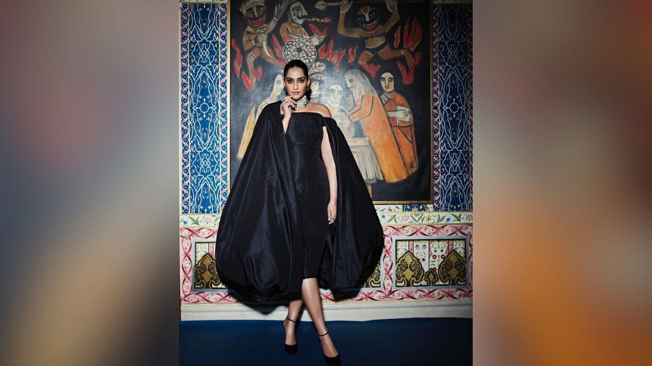 એક્ટ્રસે વર્ષ 2018માં બિઝનેસમેન આનંદ આહુજા સાથે લગ્ન કર્યા હતા. (PC: Sonam Kapoor Instagram)