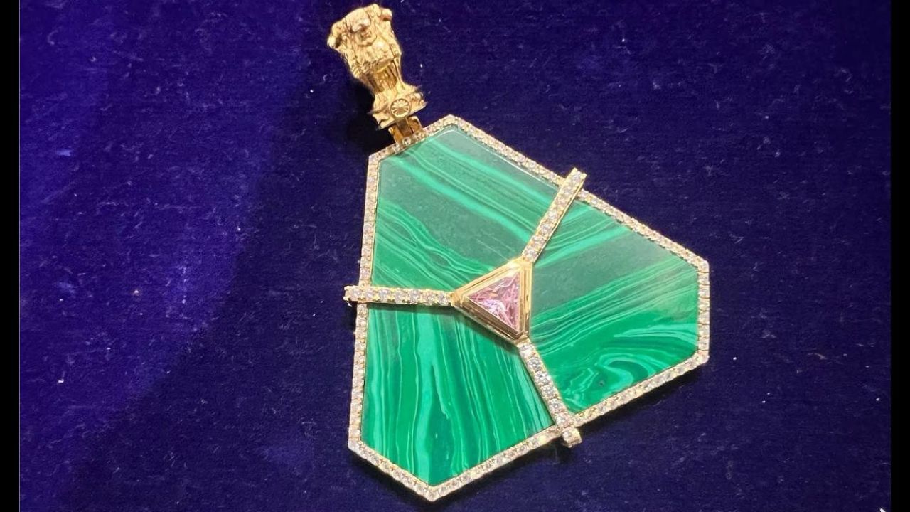 Surat Jewellery Pendant