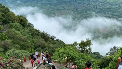 ભારતના હિલ સ્ટેશનોથી અલગ ક્યાંય ફરવા જવા માંગો છો તો રાજસ્થાનનું એકમાત્ર હિલ સ્ટેશન માઉન્ટ આબુ જઈ શકો છો, માઉટ આબુ ગ્રેનાઈટથી બનેલું છે. જેની ચારેબાજુ વાઈલ્ડ લાઈફ સેન્ચુરીનો નજારો જોવા મળે છે. (Photo credit  www.thestatesman.com)