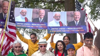 મીડિયા રિપોર્ટ્સ અનુસાર પીએમ મોદીનો યુએસ પ્રવાસ ન્યૂયોર્કથી શરૂ થશે. અહીં પહોંચ્યા બાદ પીએમ મોદી યુએનમાં આંતરરાષ્ટ્રીય યોગ દિવસ કાર્યક્રમમાં ભાગ લેશે. આ પછી વોશિંગ્ટનમાં તેમનું સ્વાગત કરવામાં આવશે. આ પ્રવાસની સૌથી મોટી વિશેષતા ડિફેન્સ ડીલ છે, જેમાં ડ્રોન, સ્ટ્રાઈકર આર્મર્ડ વાહનો તેમજ જેટ એન્જિન પર સમજૂતી થશે.