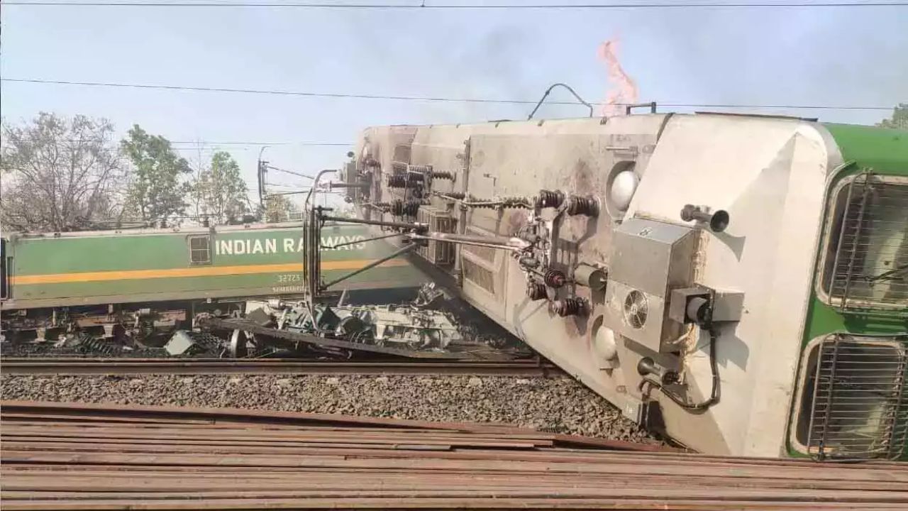 10. 17 જુલાઈ, 1937 - 119 મૃત્યુ કલકત્તાથી એક એક્સપ્રેસ ટ્રેન પટનાથી લગભગ 15 માઇલ દૂર બિહટા સ્ટેશન પાસે પાળા નીચે પડી હતી. ઓછામાં ઓછા 119 લોકો માર્યા ગયા, અને 180 અન્ય ઘાયલ થયા. (ફોટો ક્રેડિટ- ગુગલ)