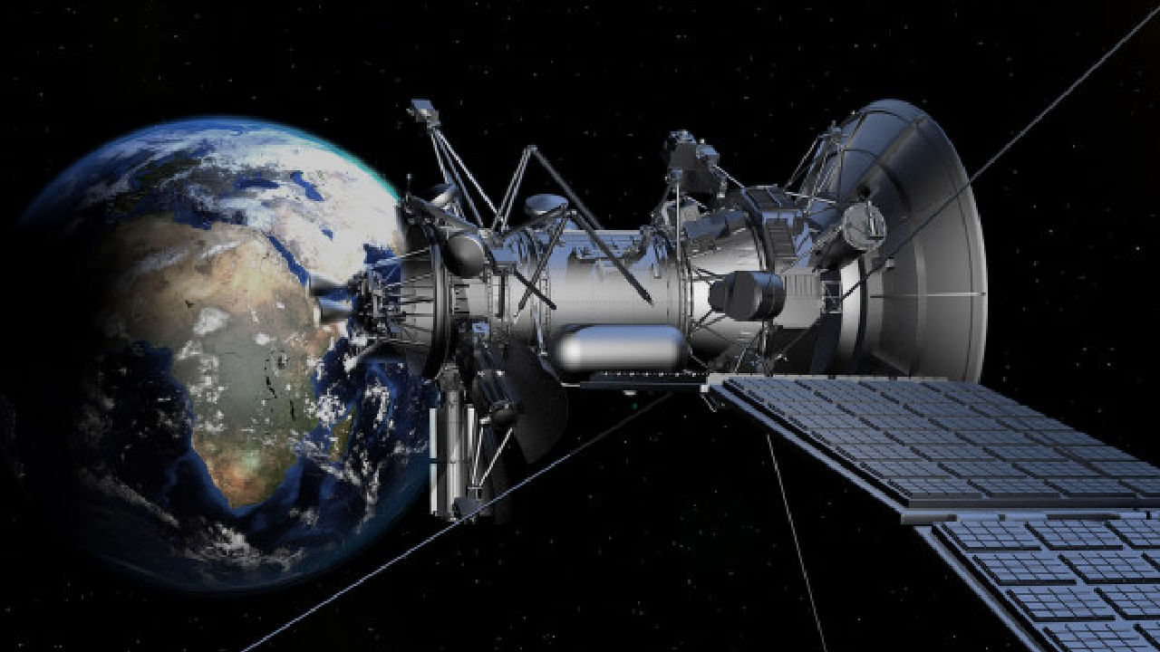 ગ્રીક પૌરાણિક કથાઓમાં, પવનોના રક્ષકને Aeolus તરીકે ઓળખવામાં આવે છે. આ ઉપગ્રહનું કામ પવનની ગતિ માપવાનું હોવાથી તેનું નામ Aeolus રાખવામાં આવ્યું. વૈજ્ઞાનિકોએ દાવો કર્યો છે કે આ ઉપગ્રહ હવામાનની આગાહી કરવામાં મહત્વની ભૂમિકા ભજવી શકે છે. તે 3 વર્ષ માટે મોકલવામાં આવ્યો હતો. હવે તે 5 વર્ષ પૂર્ણ કરી રહ્યું છે અને બળતણ ઝડપથી સમાપ્ત થઈ રહ્યું છે. (ફોટો ક્રેડિટ: ESA)