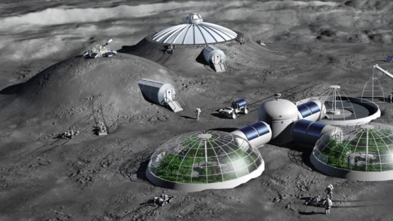 2006માં હૈદરાબાદના રાજીવ બગડી અને બેંગલુરુના લલિત મોહતા સહિત દિવંગત બોલિવૂડ અભિનેતા સુશાંત સિંહ રાજપૂતએ પણ ચંદ્ર પર પ્લોટ ખરીદ્યા છે.(ફોટો ક્રેડિટ- ગુગલ)