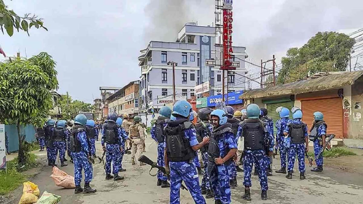 Manipur Violence : મ્યાનમારમાં મહિલાની હત્યાને મણિપુરની હિંસા ગણાવતો ફેક વીડિયો વાયરલ, મણિપુર પોલીસે નોંધી FIR