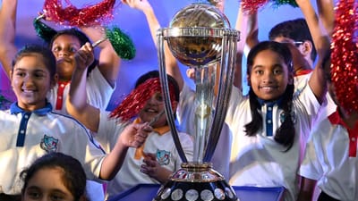 લગભગ 10 વર્ષ બાદ ભારતની ધરતી પર વનડે વર્લ્ડ કપ રમાશે. 5 ઓક્ટોબરથી 19 નવેમ્બર સુધી રમાનારા આ વનડે વર્લ્ડ કપ માટે શેડયુલની પણ જાહેરાત કરી દેવામાં આવી છે.