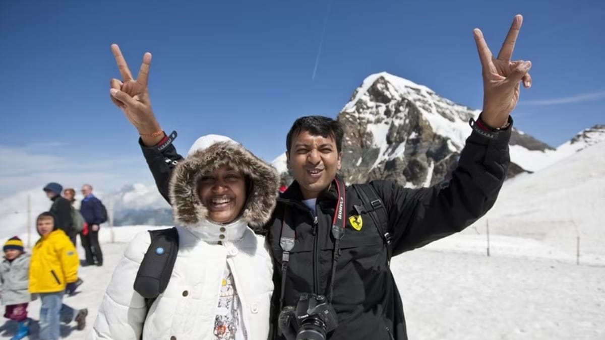 Travel News: દિલ્હીની સ્વિસ એમ્બેસીએ ભારતીય પ્રવાસીઓને ગ્રુપ વીઝા આપવાનો કર્યો ઈન્કાર, જાણો કેમ? Travel News: દિલ્હીની સ્વિસ એમ્બેસીએ ભારતીય પ્રવાસીઓને ગ્રુપ વીઝા આપવાનો કર્યો ઈન્કાર, જાણો કેમ?