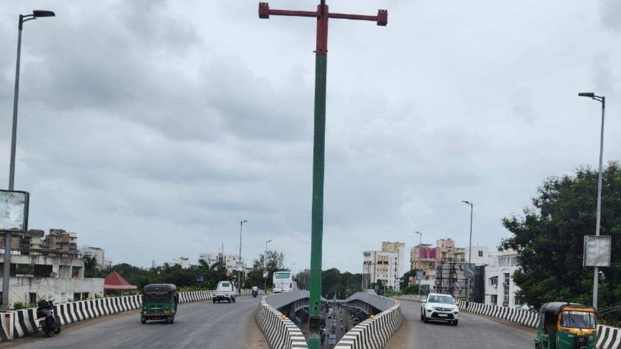 પોલીસ કન્ટ્રોલ રૂમ સાથે સંકલનમાં રહીને cctv કેમેરા થકી વાહન ચાલકો પર રાખવામાં આવશે ધ્યાન