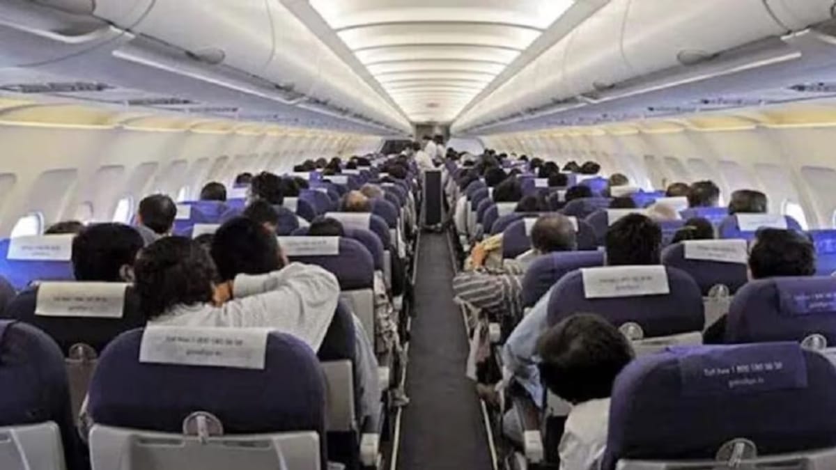 London: અરે...આ શું! જર્મનીથી લંડન જતી ફ્લાઈટમાં મહિલાએ 15 હજાર આપી મગફળીના ખરીદી લીધા તમામ પેકેટ્સ, પણ ખાવા માટે નહીં ! London: અરે...આ શું! જર્મનીથી લંડન જતી ફ્લાઈટમાં મહિલાએ 15 હજાર આપી મગફળીના ખરીદી લીધા તમામ પેકેટ્સ, પણ ખાવા માટે નહીં !