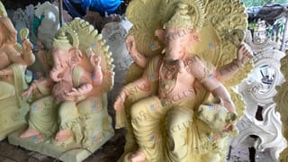 Ahmedabad: ગણેશજીની મૂર્તિઓને આખરી ઓપ આપવામાં લાગ્યા મૂર્તિકાર, ખરીદીમાં જોવા મળી ભારે ભીડ, જુઓ Photos