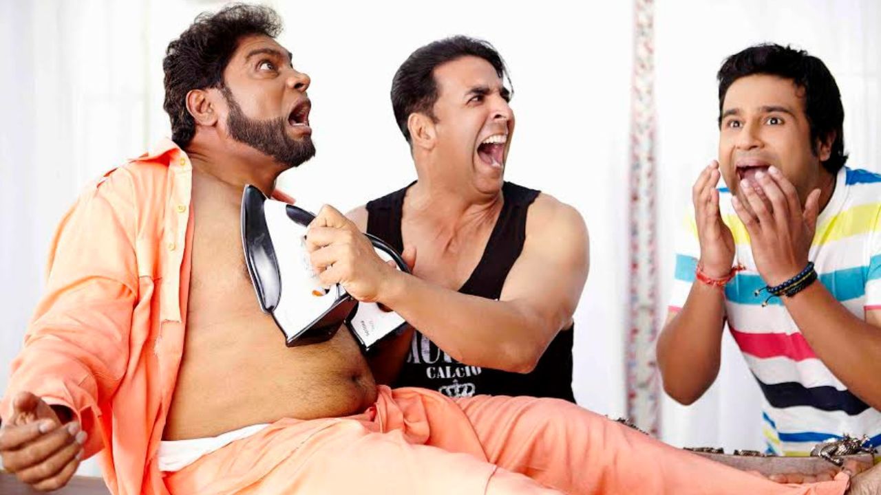 જોની લીવરનો જન્મ 14 ઓગસ્ટ 1957ના રોજ આંધ્ર પ્રદેશમાં એક તેલુગુ ખ્રિસ્તી પરિવારમાં થયો હતો. તેમનું પૂરું નામ જોન પ્રકાશ રાવ જાનુમાલા છે. તેનો પરિવાર ઘણો ગરીબ હતો. તે તેના બે ભાઈ અને ત્રણ બહેનોમાં સૌથી મોટો હતો, તેથી તેણે પરિવાર ચલાવવા માટે 7મા ધોરણ પછી અભ્યાસ છોડી દીધો. જોની મુંબઈની ગલીઓમાં પેન વેચતો હતો,  