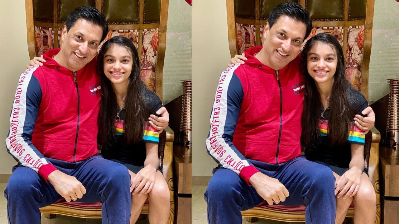 મધુર ભંડારકરે રેણુ નંબુદિરી ભંડારકર સાથે વર્ષ 2003માં લગ્ન કર્યા હતા. બંનેના સુખી દામ્પત્ય જીવનમાં એક પુત્રી છે, જેનું નામ સિદ્ધિ છે. મધુર ભંડારકર ઘણીવાર તેની પુત્રી અને પત્ની સાથેના ફોટા સોશિયલ મીડિયા પર શેર કરે છે.