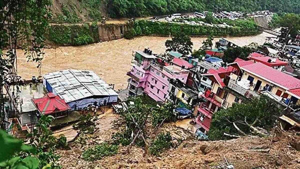 ઉતરાખંડ-હિમાચલમાં ત્રાટકેલી વરસાદી આફત કુદરતી કે માનવસર્જીત, કેમ ડૂબી રહ્યાં છે બન્ને રાજ્યોના મોટા શહેર ઉતરાખંડ-હિમાચલમાં ત્રાટકેલી વરસાદી આફત કુદરતી કે માનવસર્જીત, કેમ ડૂબી રહ્યાં છે બન્ને રાજ્યોના મોટા શહેર
