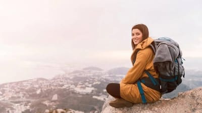 જો કે વીકએન્ડ કે રજાઓમાં પ્રવાસ કરનારા લોકોની કોઈ કમી નથી, પરંતુ કેટલાક લોકોને ટ્રાવેલિંગનો ખૂબ જ શોખ હોય છે, જો તમે પણ ફરવાના શૌખીન છો અને વિવિધ સ્થળોની મુલાકાત લેવાનું ખૂબ જ પસંદ કરો છો, તો ભારતમાં જ કેટલીક એવી જગ્યાઓ છે, જ્યાંની મુલાકાત તમારા માટે યાદગાર સાબિત થશે. આ સ્થળોની વિશેષતા અહીંની ભૌગોલિક સ્થિતિ છે. જે પણ એવું છે કે પૃથ્વી પર રહેતી વખતે પણ તમને એવું લાગશે કે તમે બીજા ગ્રહ પર આવી ગયા છો.