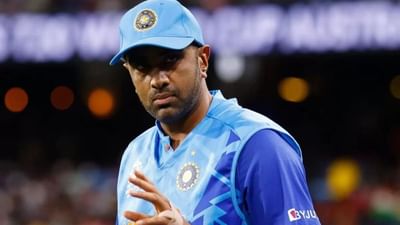 BCCIએ 28 સપ્ટેમ્બરે વર્લ્ડ કપ ટીમમાં મોટા ફેરફારની જાહેરાત કરી હતી અને ટીમમાં યુવા ખેલાડીની જગ્યાએ અનુભવી ખેલાડીને સ્થાન આપ્યું છે. 