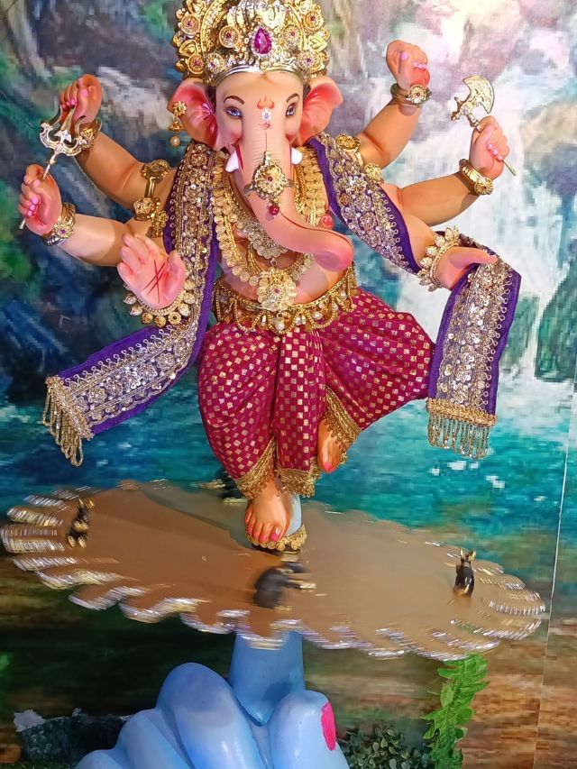 ઘાટકોપરના આંગણે 37માં વર્ષે ગણેશજીની સ્થાપના ઘાટકોપરના આંગણે 37માં વર્ષે ગણેશજીની સ્થાપના