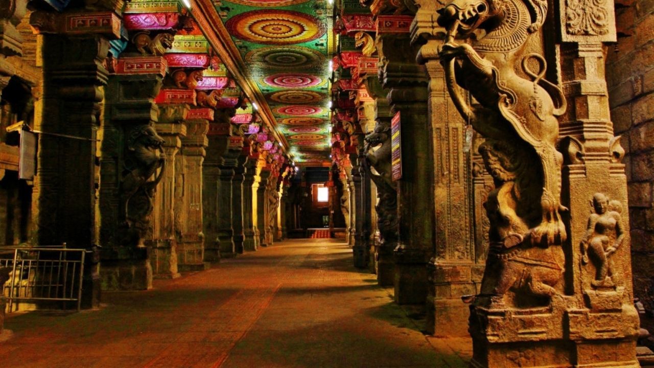 આ ટુર પેકેજનું ભાડું 21,420 છે.IRCTCના આ ટુર પેકેજનું બુકિંગ રેલવેની વેબસાઈટ www.irctctourism.com પર જઈ કરી શકો છો. આ ટુર પેકેજ 28 ઓક્ટોમ્બરથી શરુ થશે.આ ટૂર પેકેજમાં કન્યાકુમારી, મુદૈર, મલ્લિકાર્જુન, રામેશ્વરમ અને તિરુપતિ સ્થળોને આવરી લેવામાં આવશે. (Photo: www.travelogyindia.com)