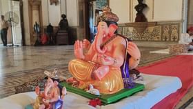 વડોદરાના રાજવી પરિવારે લક્ષ્મી વિલાસ પેલેસમાં કરી ગણેશ સ્થાપના વડોદરાના રાજવી પરિવારે લક્ષ્મી વિલાસ પેલેસમાં કરી ગણેશ સ્થાપના