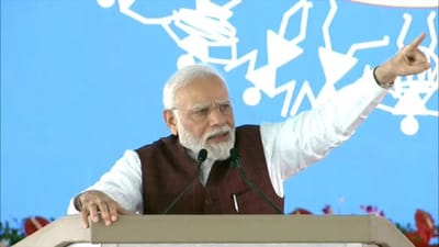 'દરેક સનાતની સજાગ રહે, તેઓ 1000 વર્ષ સુધીની ગુલામીમાં ધકેલી દેવા માગે છે', PM મોદીનો INDIA ગઠબંધન પર પ્રહાર