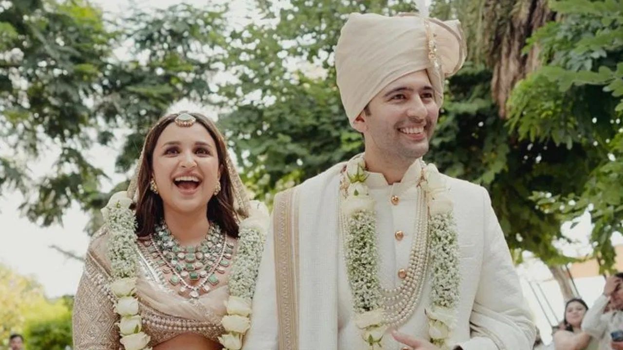 Parineeti Raghav Wedding: પરિણીતી ચોપરા-રાઘવ ચઢ્ઢાની હલ્દી સેરેમનીનો ફોટો થયો વાયરલ