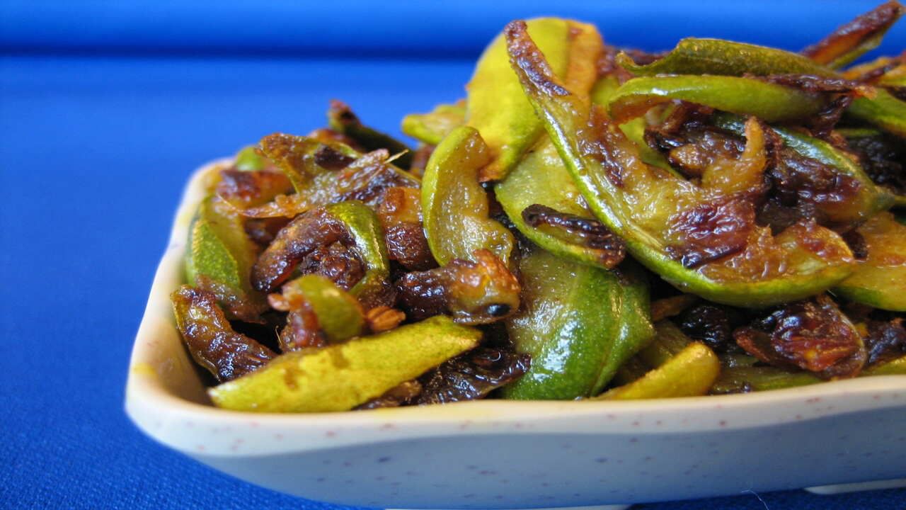 ઘણા લોકોને ટીંડોળાથી એલર્જી હોય છે, તેથી તેનું સેવન કરવાનું ટાળવું જોઈએ.