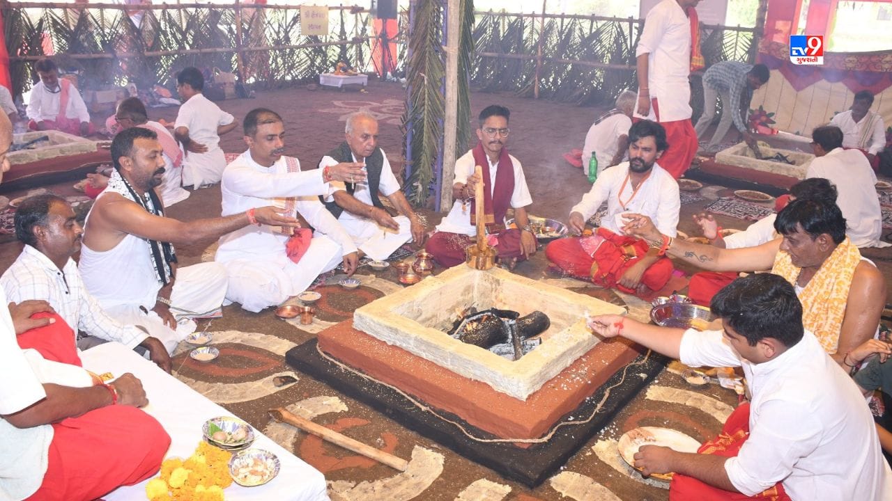 1000 ગણપતિ અથર્વશીર્ષના પઠનથી ભક્તની દરેક મનોકામના પૂર્ણ થાય છે. ત્યારે જે ભૂમિ પર 1.25 લાખ ગણપતિ અથર્વશીર્ષનું પઠન અને યજ્ઞ થાય તે ભૂમિ સાક્ષાત ગણેશનું નિરંતર સાનિધ્ય પ્રાપ્ત કરે છે. પ્રભાસતીર્થમાં મહાવિનાયકી યજ્ઞનો ઉલ્લેખ છે જે યજ્ઞ કરવાથી શાંતિ કલ્યાણ અને ઉત્કર્ષના આશીર્વાદ સાક્ષાત ગણેશજી આપે છે.