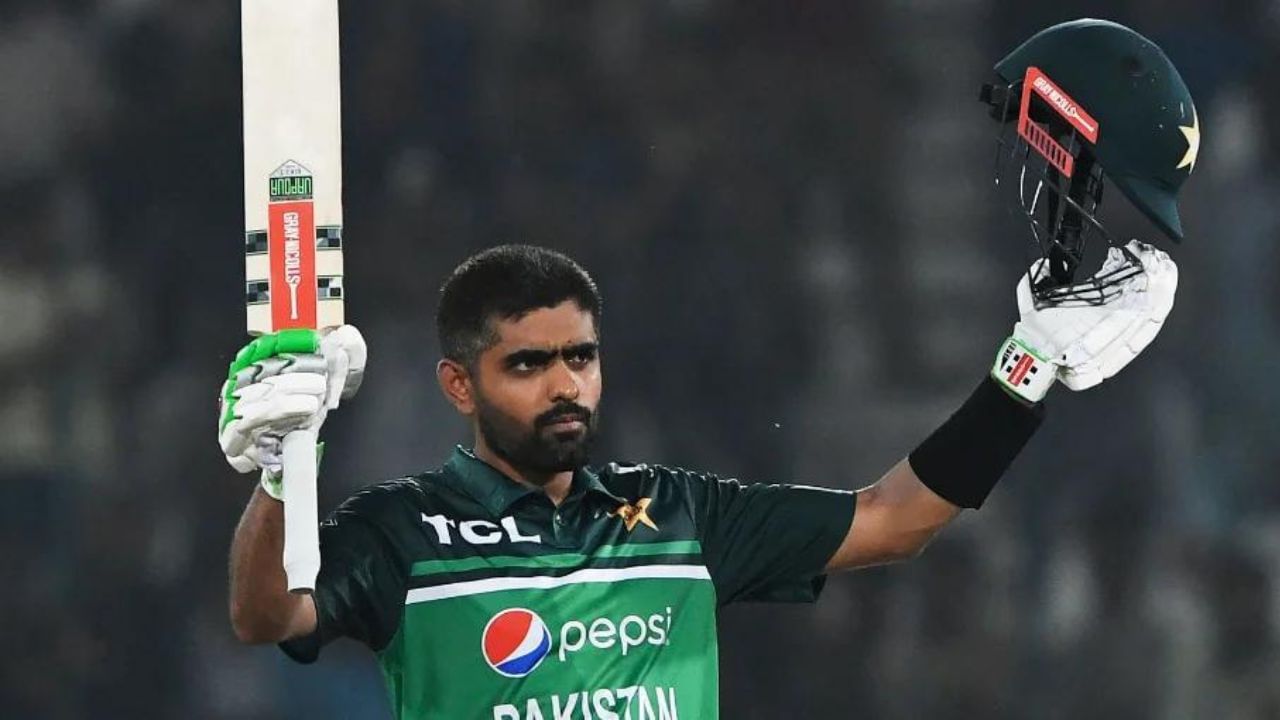 For some time now, Babar Azam has become the identity and 'poster boy' of Pakistan in world cricket.  He also captains Pakistan in all three formats. 