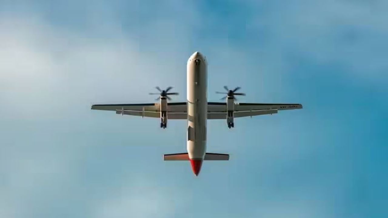 તમને જાણીને નવાઈ લાગશે કે એક વિમાનને સંપૂર્ણપણે તૈયાર કરવામાં કંપનીઓને એક વર્ષથી વધુ સમય લાગે છે. સૌથી મોટી વાત એ છે કે એરોપ્લેન દરેક દેશમાં બનતા નથી. આ વિશ્વના કેટલાક ટોચના દેશો દ્વારા જ બનાવવામાં આવે છે અને નાના દેશો તેમની પાસેથી જ વિમાન ખરીદે છે.