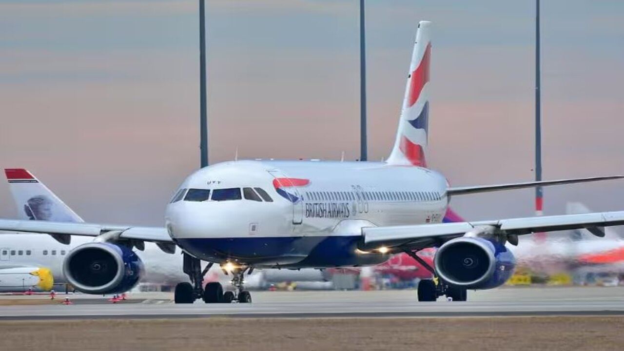 તમને જણાવી દઈએ કે, આ રીતે કોઈ વિમાન ખરીદી શકતું નથી. વિમાન ખરીદતા પહેલા, તમારે ચોક્કસપણે કેટલીક સરકારી પ્રક્રિયાઓમાંથી પસાર થવું પડશે. જો કે, જ્યારે તમે કોમર્શિયલ ફ્લાઇટ ખરીદો છો ત્યારે મોટાભાગના નિયમો લાગુ થાય છે. જો તમે પ્રાઈવેટ જેટ ખરીદવા ઈચ્છો છો, તો ત્યાં ઓછા નિયમો છે અને તે સરળતાથી ઉપલબ્ધ છે.