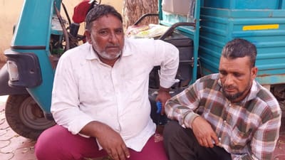 Anand : બોરસદમાંથી ઝડપાયું ગેરકાયદેસર કતલખાનું, પોલીસે રેડ કરી એક ટેમ્પો, 3 કુહાડી અને 13 છરા કર્યા જપ્ત, જુઓ Video