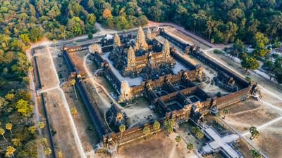 હિંદુ ધર્મના મંદિરો માત્ર ભારતમાં જ નહીં વિદેશોમાં પણ છે. આજે અમે તમને એક એવા મંદિર વિશે જણાવીશું જે વિશ્વનું સૌથી મોટું હિન્દુ મંદિર છે.