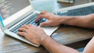 Jobs In Gujarat: ઈન્કમ ટેક્સમાં 10 પાસથી લઈને સ્નાતકો માટે નોકરીની નવી તક, મળશે 1 લાખથી વધુ પગાર, આ રીતે કરો એપ્લાય