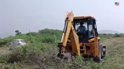 Porbandar Video : પોરબંદરના બરડા પંથકમાં ગૌચરની જમીન પર હાથ ધરવામાં આવ્યુ ડિમોલેશન Porbandar Video : પોરબંદરના બરડા પંથકમાં ગૌચરની જમીન પર હાથ ધરવામાં આવ્યુ ડિમોલેશન