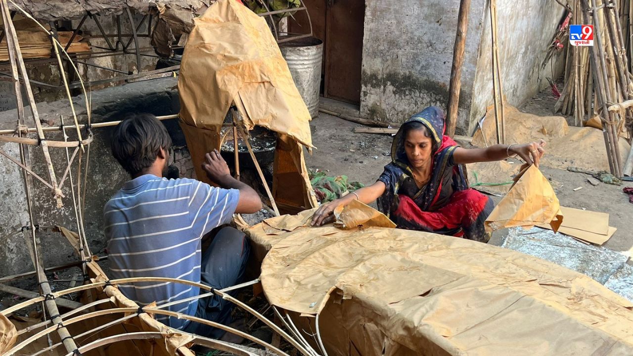 મોંઘવારીને કારણે રાવણ પણ મોંઘા થયા છે. આ વર્ષે 10 ફુટના એક રાવણની કિંમત 6 હજાર રૂપિયા છે. કાગળ અને ગુંદરના ભાવ વધતા રાવણના ભાવમાં 5 ટકાનો વધારો કરાયો હોવાનુ કારીગરો જણાવે છે